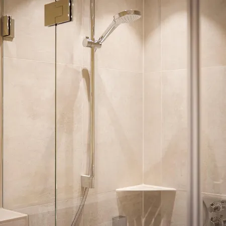 Gasthof Und Schütte 3*