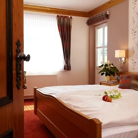 Und Schütte Gasthof 3*