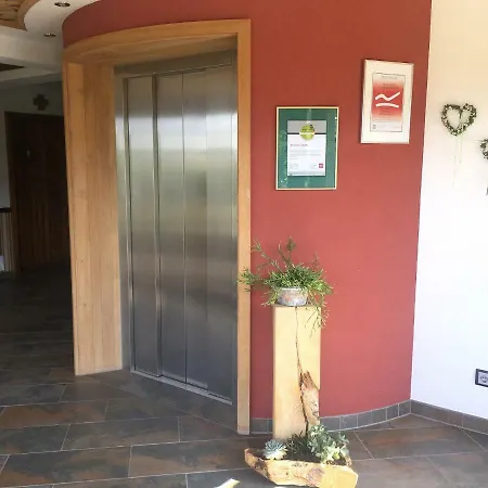 Gasthuis Und Schuette